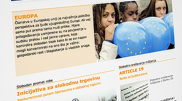Screenshot der Unterseite Europa mit Jugendlichen, die blaue EU-Luftballons aufblasen
