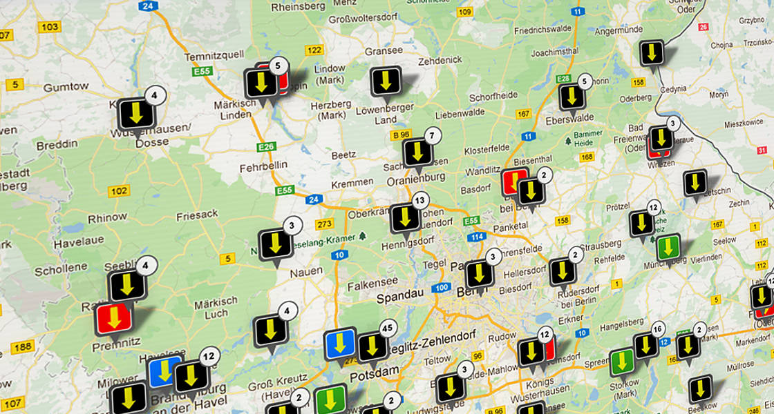 Landkarte mit Projektlokalisierungen in Brandenburg über kleine Pfeile 