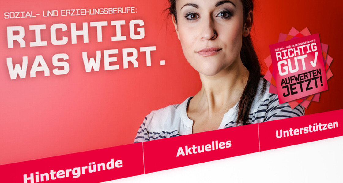 Startseite soziale-berufe-aufwerten.de Abbild einer Frau mit Kampagnenslogan daneben.