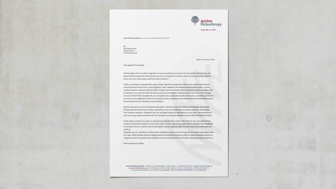 Briefpapier im neuen Corporate Design.